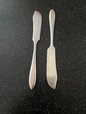 !Vintage! Community Butter Knives